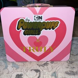 Truly the Powerpuff Girls lunch box type tin case